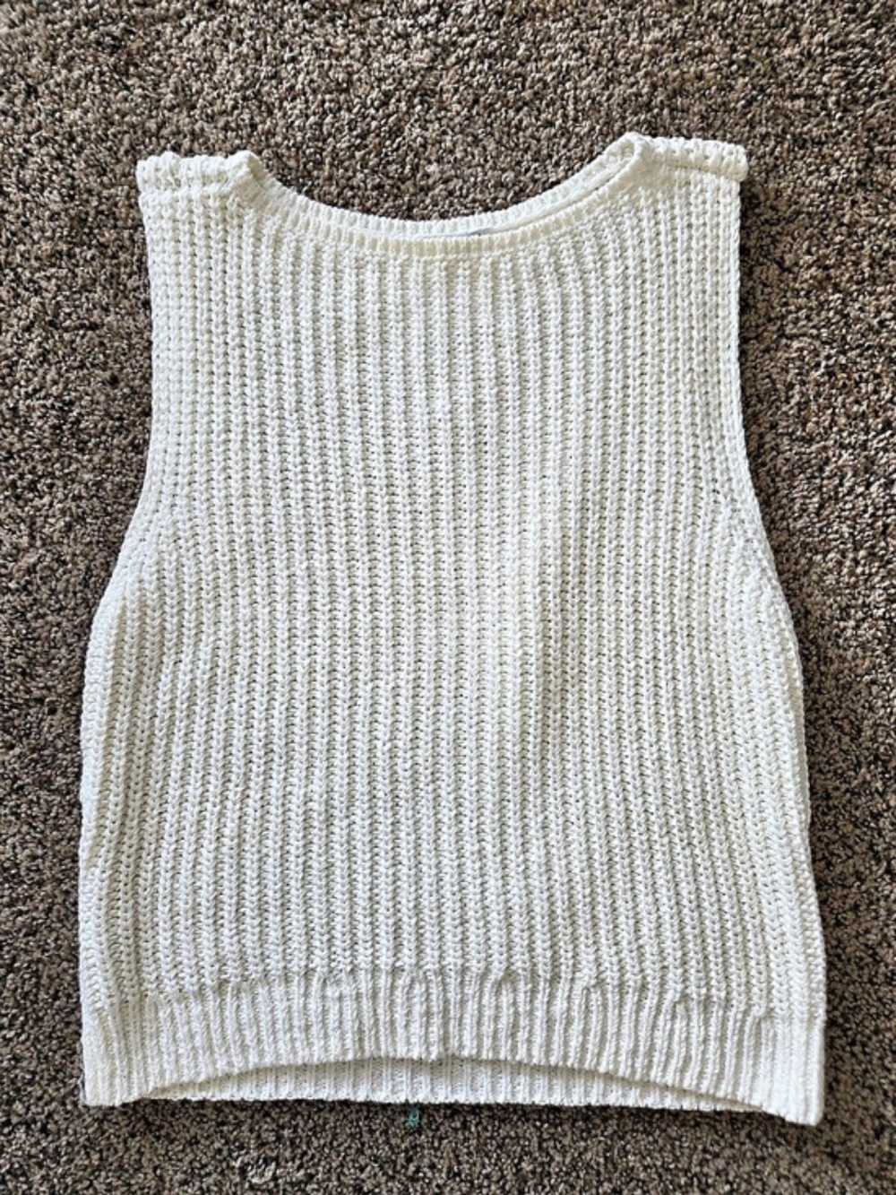 Abercrombie & Fitch Ribbed Knit Sweater Vest in White Like New